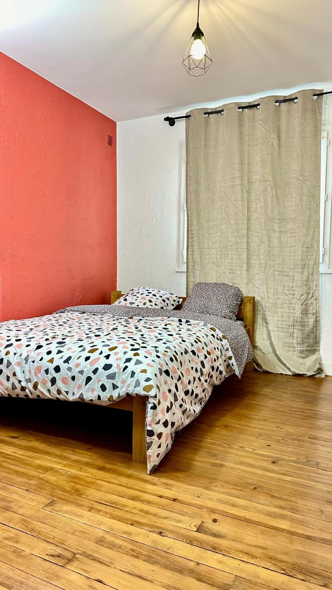 Le Bord De La Loire - Chambre Avec Salle De Bains Commune ナント エクステリア 写真