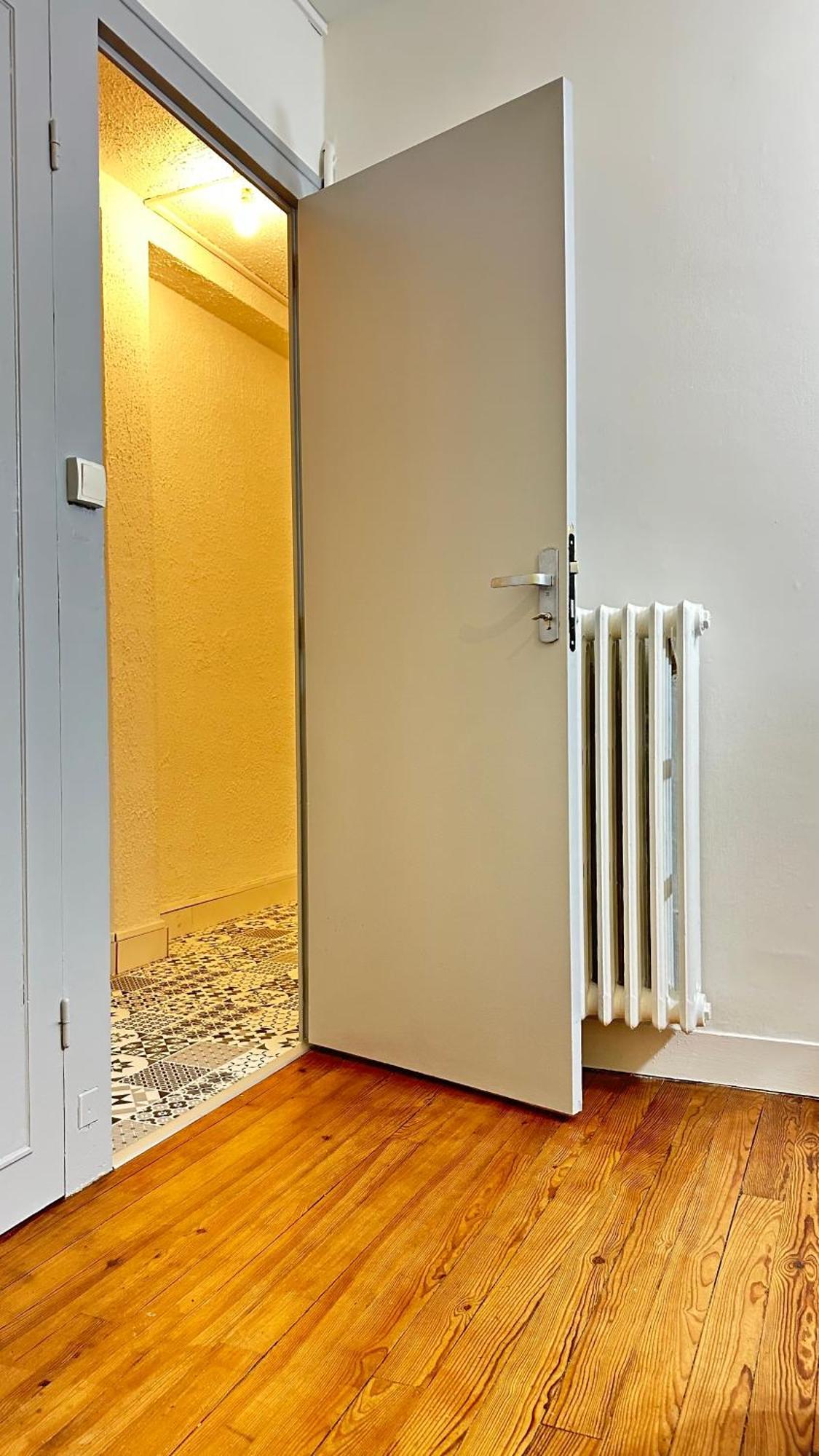 Le Bord De La Loire - Chambre Avec Salle De Bains Commune ナント エクステリア 写真