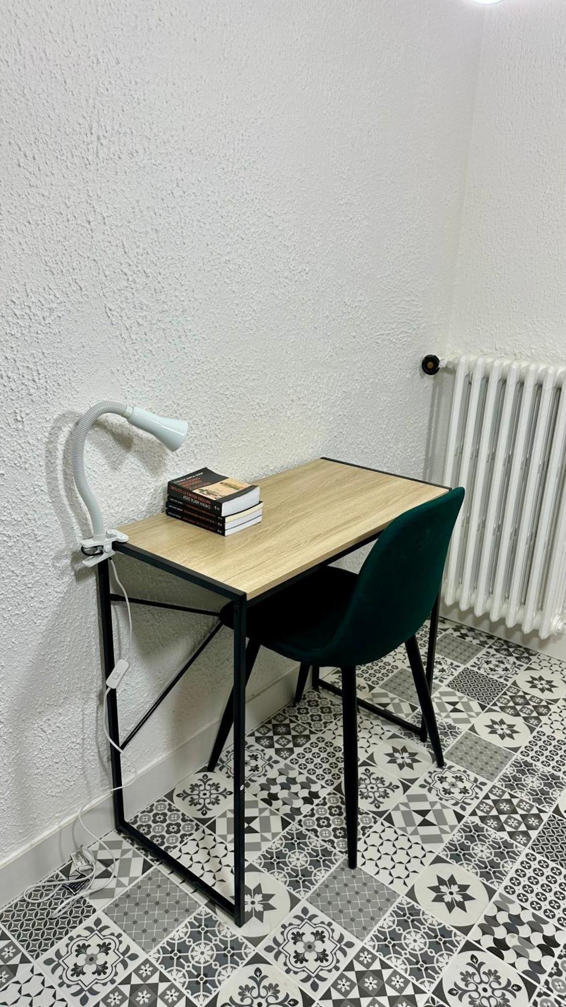 Le Bord De La Loire - Chambre Avec Salle De Bains Commune ナント エクステリア 写真